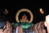 Srirangam perumal otraiprebai vaganam
